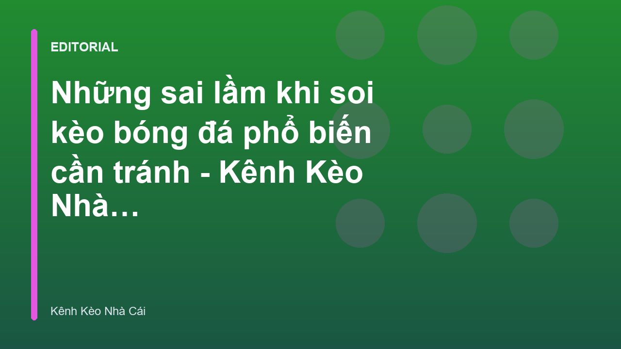 Người chơi bóng đá đang phân tích dữ liệu